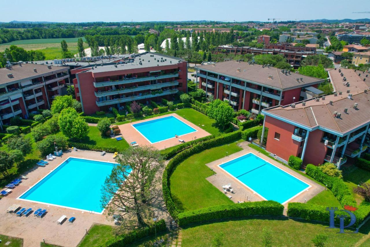 Desenzanoloft Official Partner Marriott Homes & Villas - Dolce Vita With Garden And Pools Desenzano del Garda Ngoại thất bức ảnh